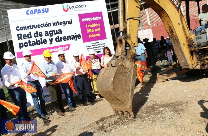 Arrancó obra de agua potable y alcantarillado en la colonia Anexo Gandarillas