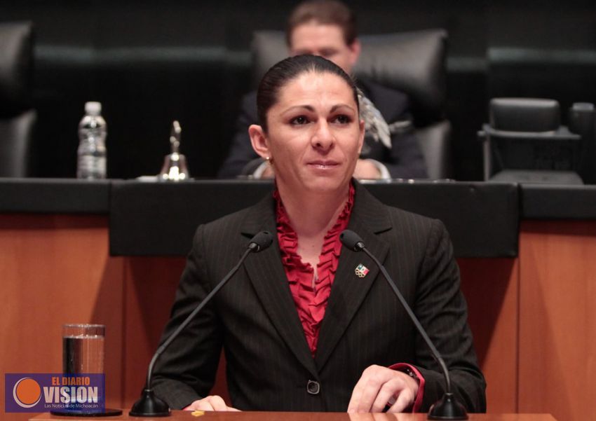 Ana Guevara es hospitalizada