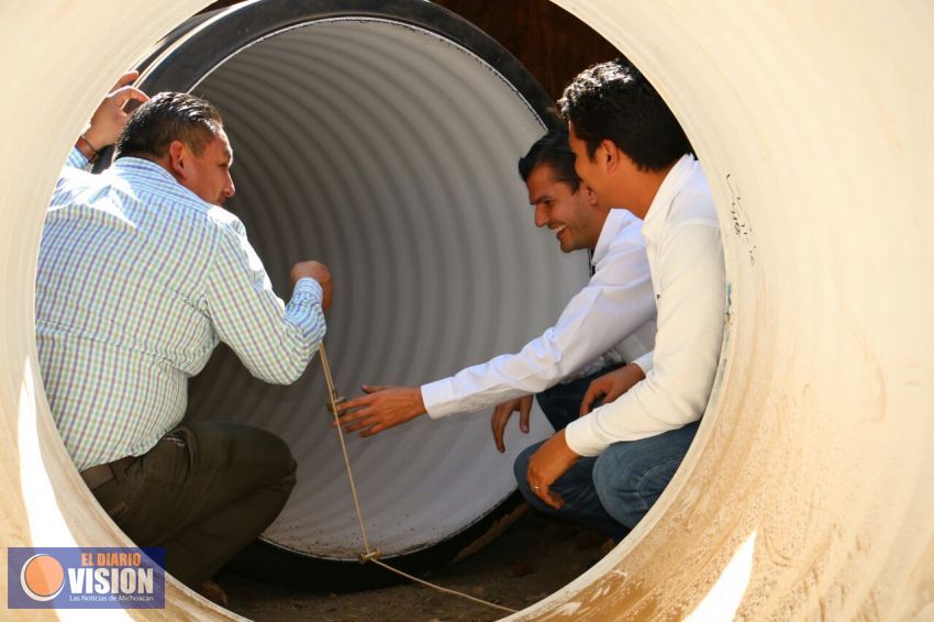Supervisan construcción del colector pluvial del Paseo Lázaro Cárdenas