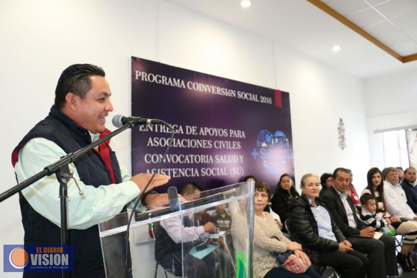 Entregaron apoyos de asistencia social por 2 millones de pesos en Uruapan