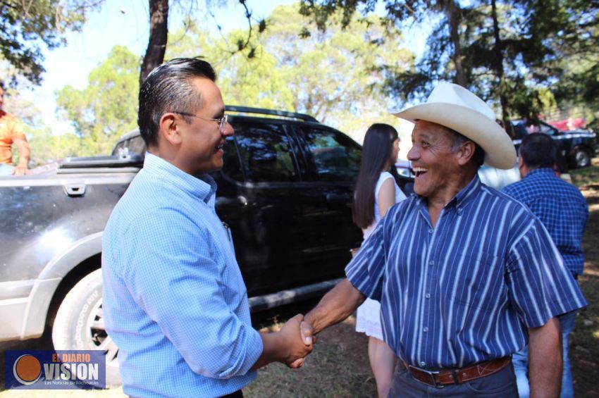 PRD respalda la propuesta para legalizar vehículos: Torres Piña 