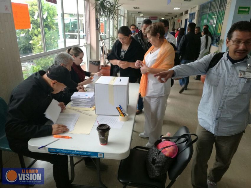 Los integrantes de la 21 del Sector Salud , celebran elecciones para renovar dirigencia