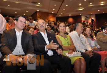 Jóvenes, Construyan el desarrollo y no se conviertan en obstáculos:FV