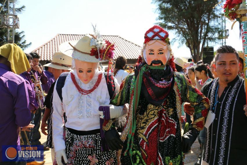 Mantienen vigente la tradición de la danza de los Kúrpites en Caltzontzin