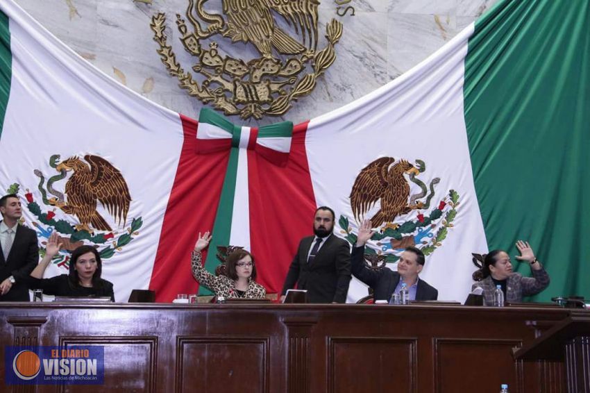 Diputados sesionan 
