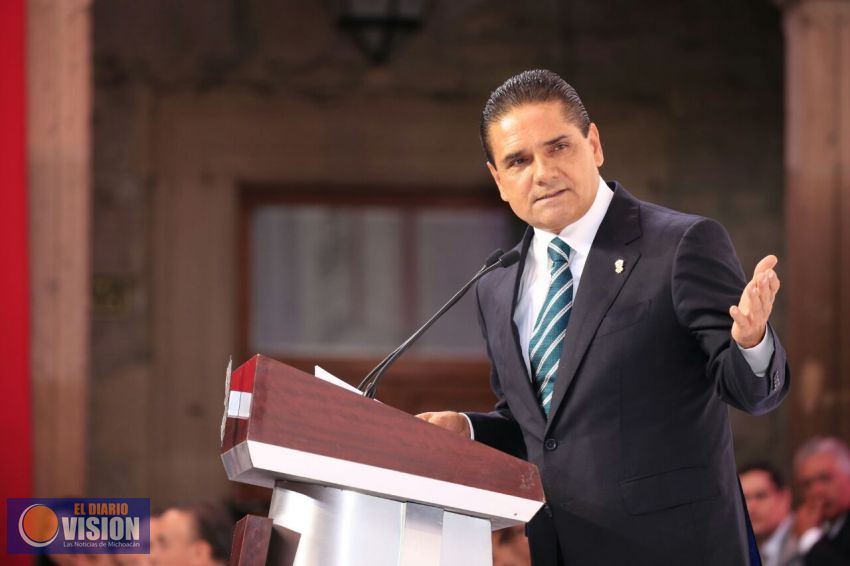 Llama Silvano Aureoles a la unidad ante complicado escenario económico en el país