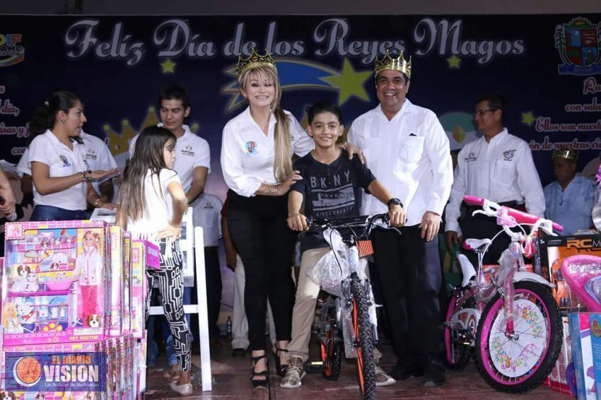 Ayuntamiento de Huetamo festeja a los niños por día de Reyes Magos: Elías Ibarra