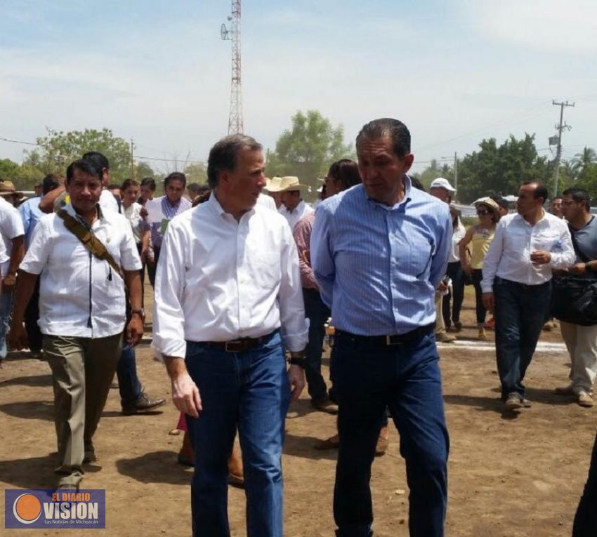 Renuncia Víctor Tapia a la Delegación Sedesol Michoacán 