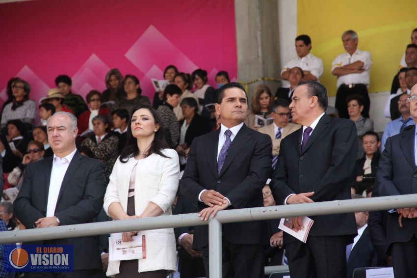 Asisten diputados a ceremonia de toma de posesión del Arzobispo de Morelia