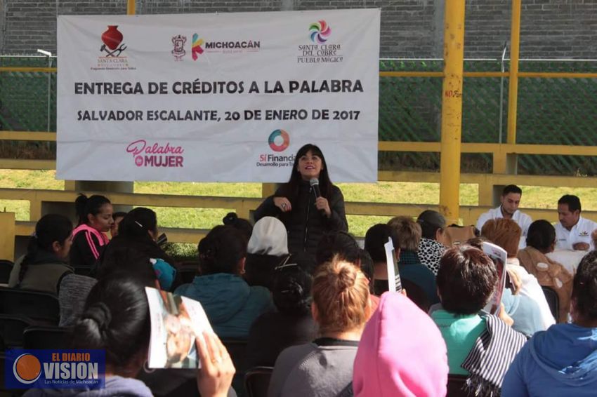 Capacitan a mujeres de emprendedoras de Santa Clara del Cobre 