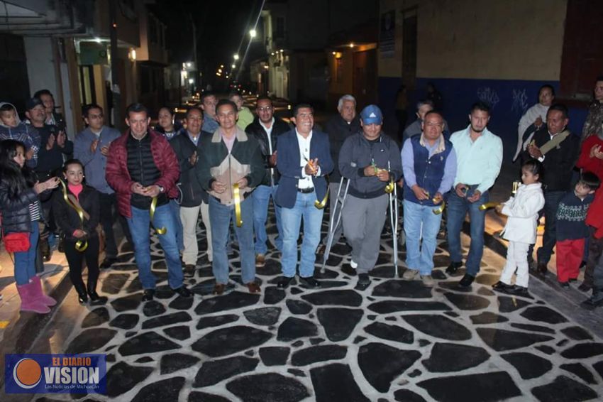 Edil de Paracho exige seguridad en el tramo carretero Uruapan-Paracho 