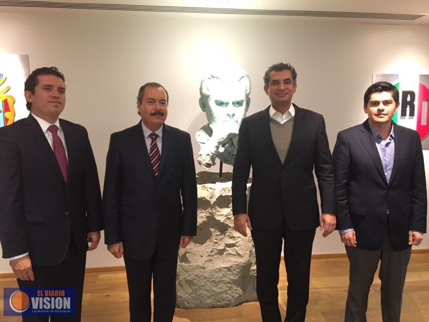 Se reúne Enrique Ochoa con diputados federales michoacanos 