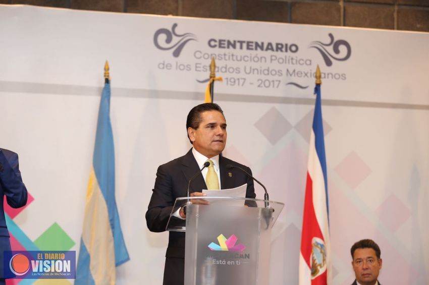 Anuncia Silvano Aureoles medidas inmediatas en apoyo a migrantes michoacanos 