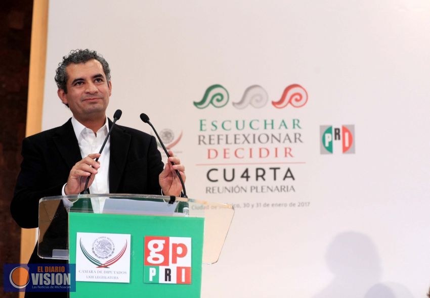 Ochoa Reza niega vaya a ser sustituido por José Calzada Rovirosa en el CEN del PRI