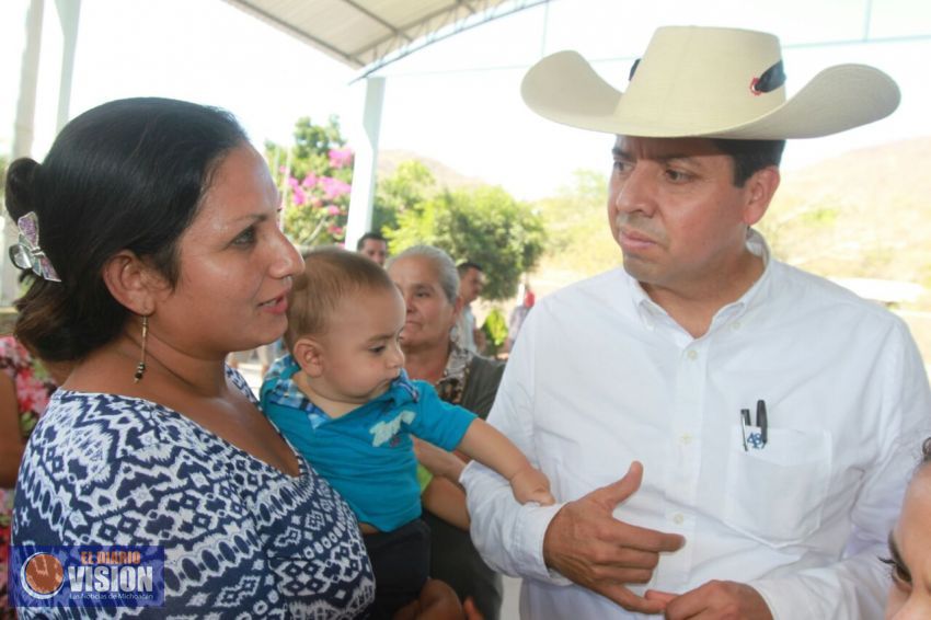García Conejo gestiona apoyos a migrantes en retorno para abrir microempresas 