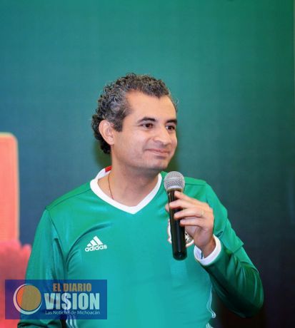  Llama Ochoa Reza a los jóvenes a no dejarse dividir e intimidar  