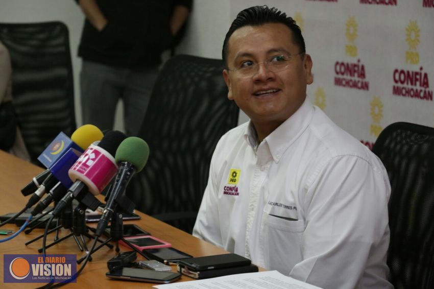 PRD rechaza simulación de EPN al postergar gasolinazo: Torres Piña