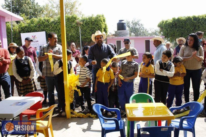 Inaugura tres obras el Edil de Ixtlán con impacto social 