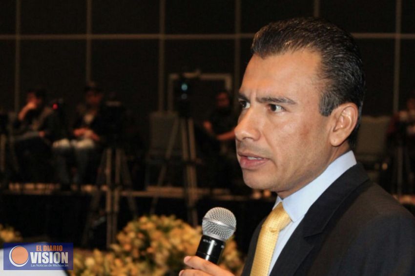 Reconoce Fidel sensibilidad federal para Programa de Gas Natural para Transporte Público en Morelia