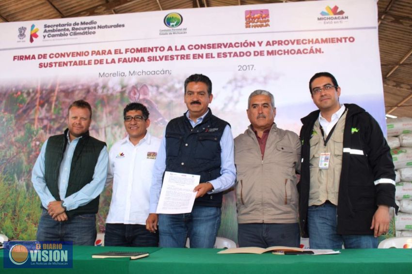 Pactan estrategia para aumentar la ganadería silvestre en Michoacán