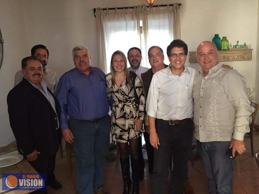 Senadores mexicanos realizarán muro humano en la frontera