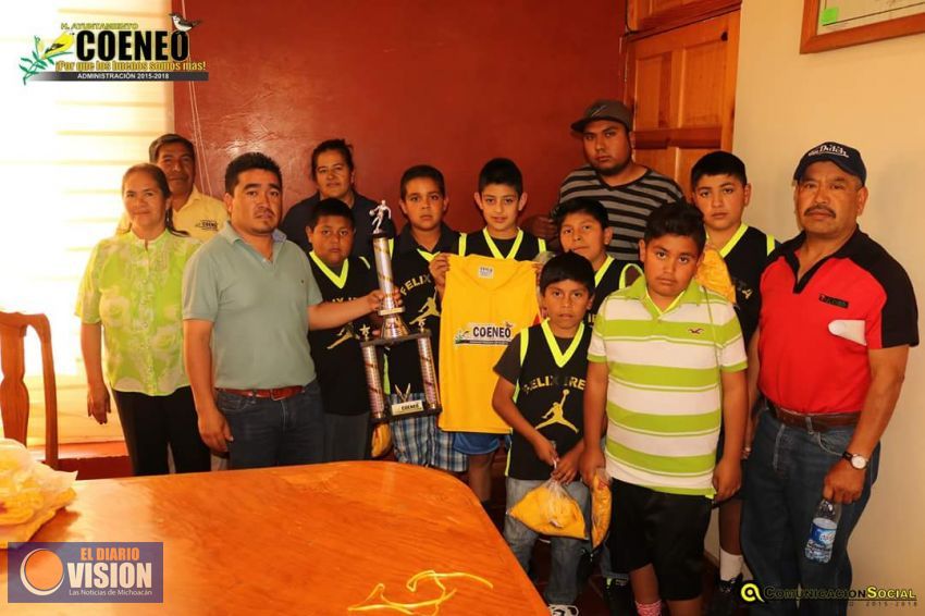 Coeneo preocupado por ofrecer esquemas deportivo para los jóvenes 