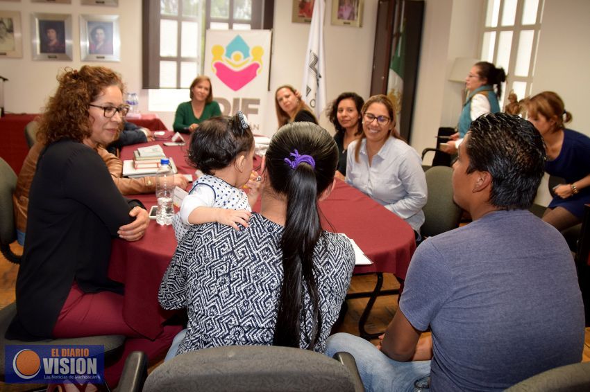 DIF Michoacán realiza la primera adopción del 2017