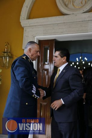 Dialogan Gobernador y Cienfuegos sobre Ley de Seguridad Interior