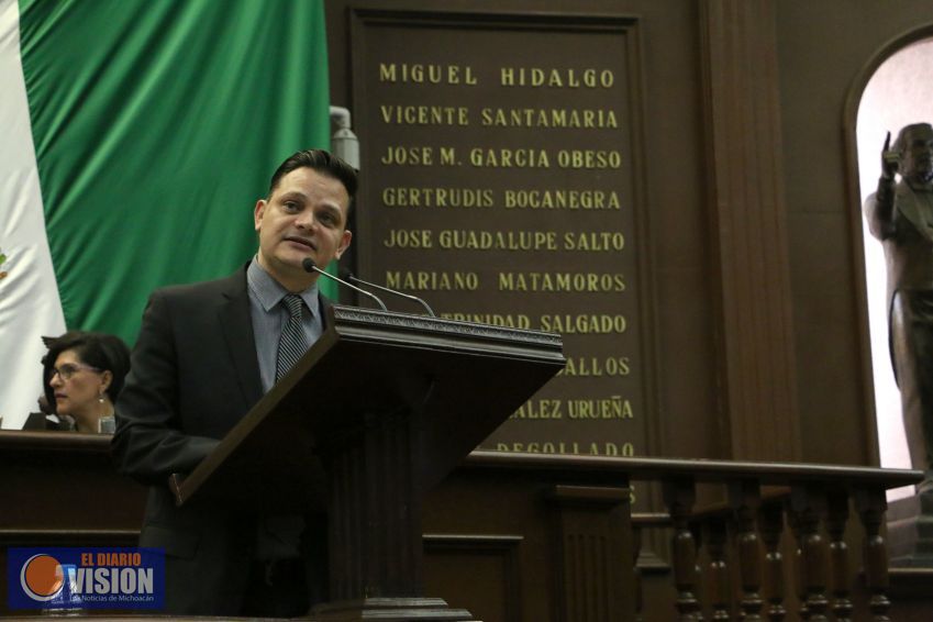 Presenta Gómez Trujillo, Iniciativa para reducción de financiamiento a partidos políticos