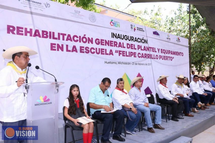 Reconoce Elías Ibarra obras impulsadas en Huetamo por Silvano Aureoles