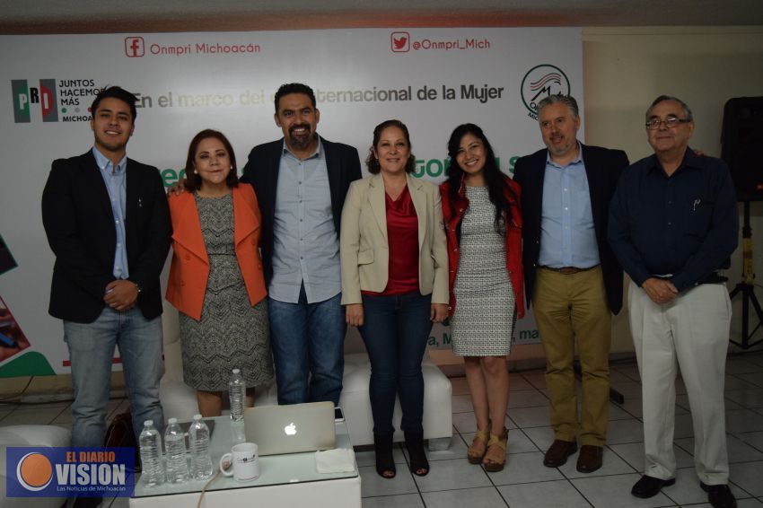 PRI Nacional capacita en redes sociales a mujeres priístas de Michoacán