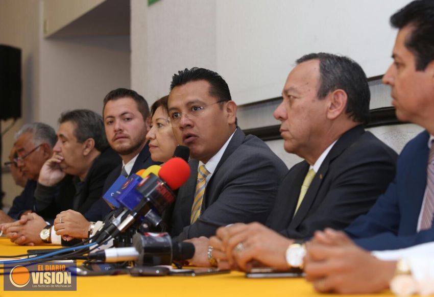 Liderazgos, organizaciones y ex militantes de otro partido se suman al PRD en Michoacán 