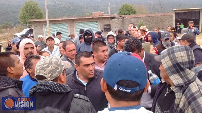 Tras diálogo, SSP libera vialidad en Aranza