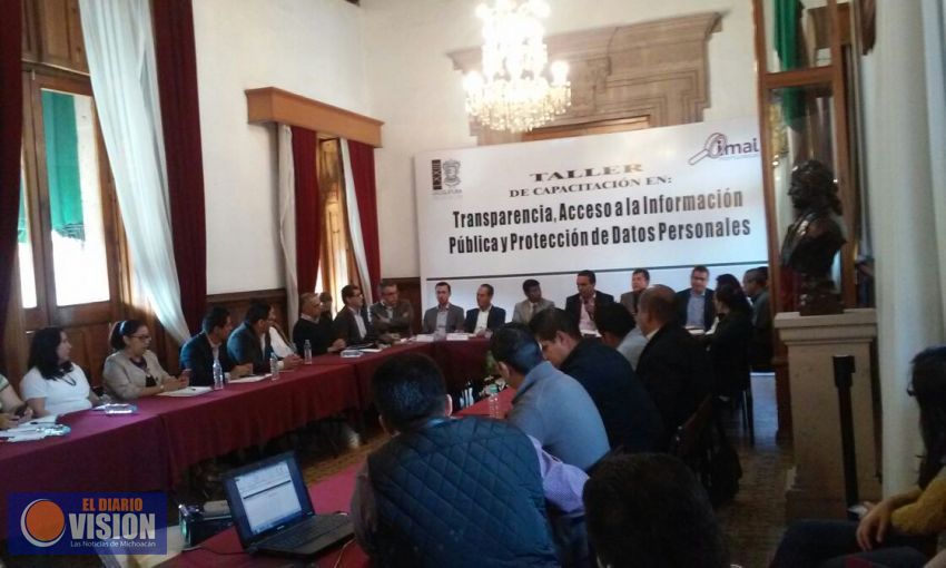 Imparten taller de capacitación en Transparencia, Acceso a la Información Pública y Protección