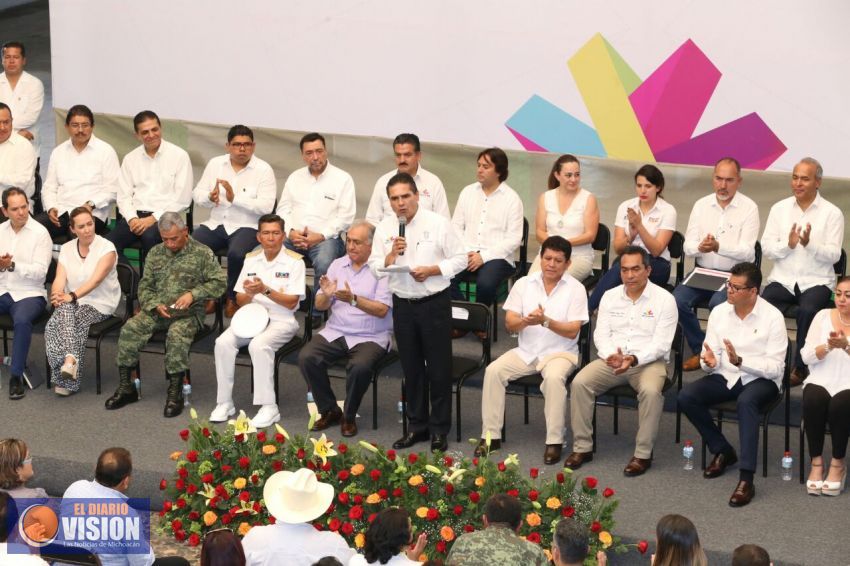 Instala Gobernador Consejo Municipal para el Desarrollo Integral de Lázaro Cárdenas