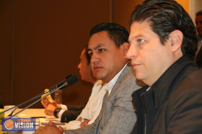 Firmó Víctor Manríquez programa Fortaseg 2017 para Uruapan