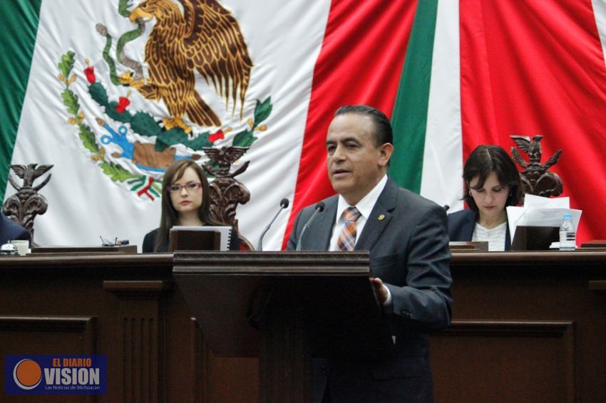 Sigala propone ley de avanzada sobre Función Notarial del Estado