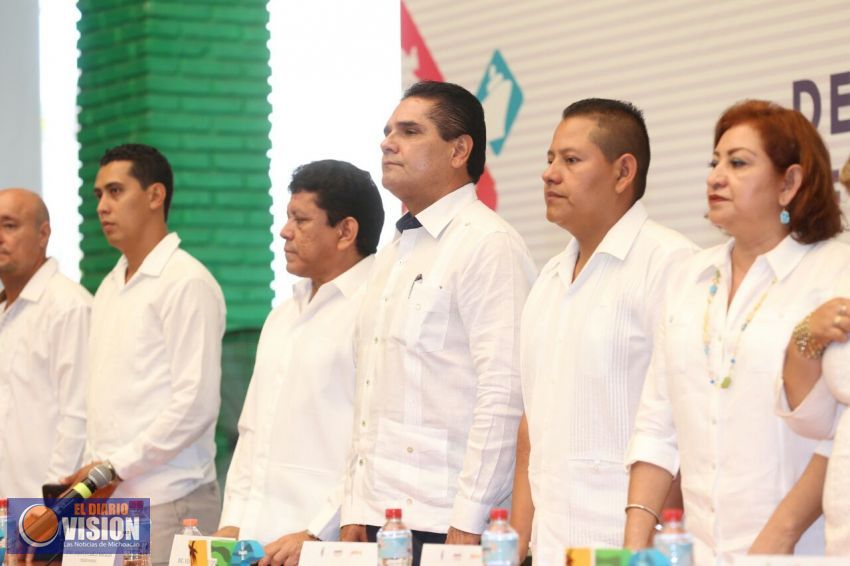 Lázaro Cárdenas, pivote para el desarrollo de Michoacán y del país: Silvano Aureoles