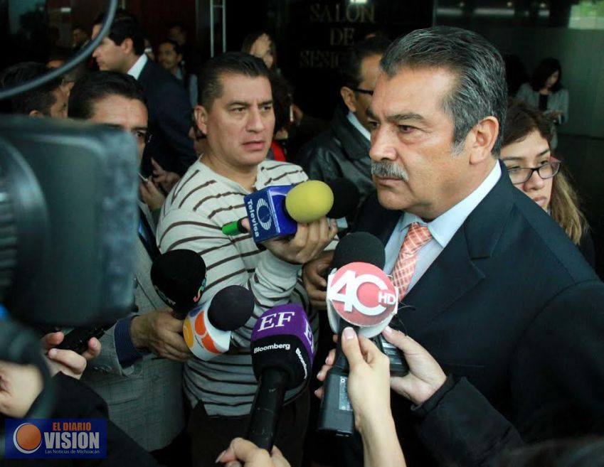 Mi designación como coordinador de la bancada del PRD en el Senado es legítima y legal: Raúl Morón 