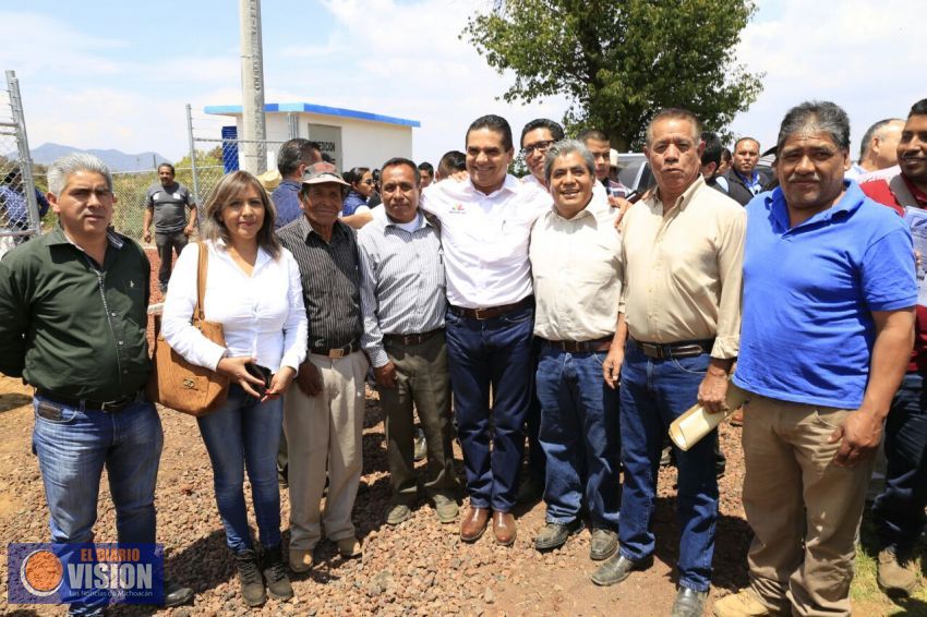 Entrega Silvano Aureoles pozo de agua a más de mil habitantes de Pátzcuaro