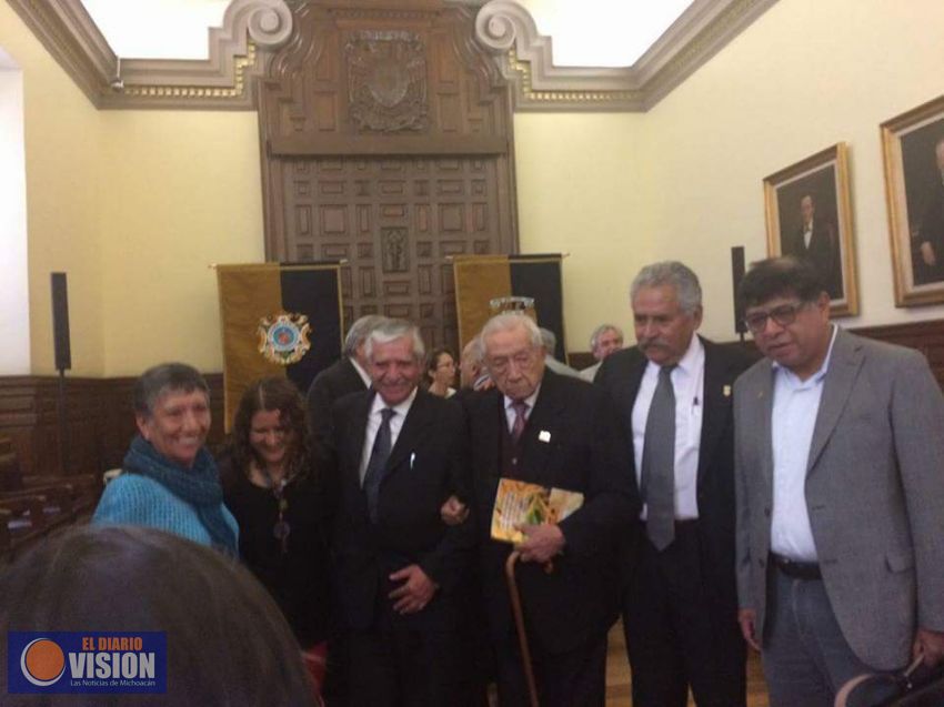UNAM rinde homenaje a tlalpujahuense, Fernando Martínez Cortés 