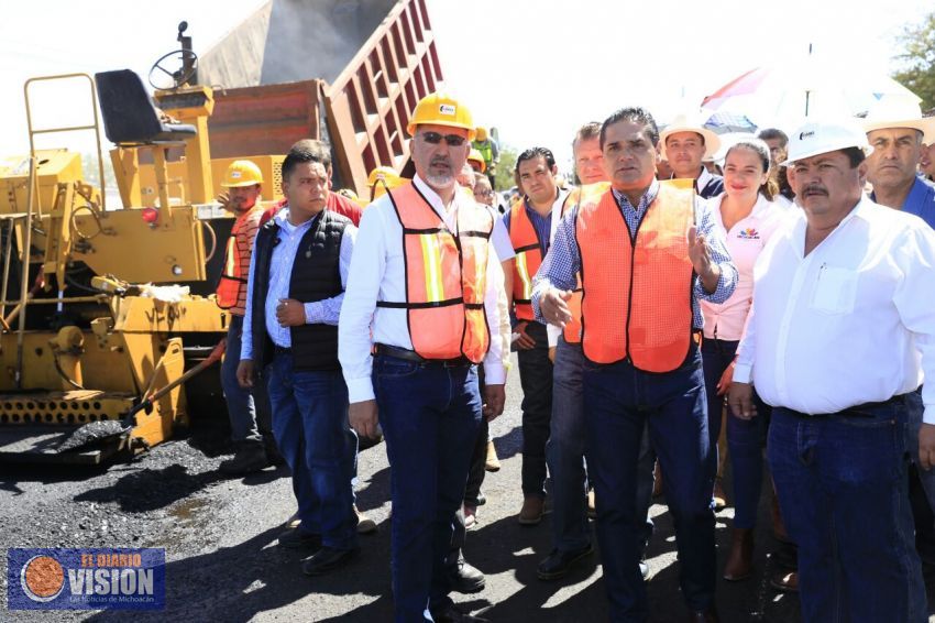 Supervisa Gobernador reconstrucción del entroque carretero a Vista Hermosa