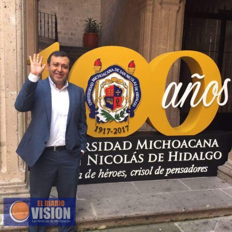 Héctor Chávez Gutiérrez inicia campaña a la Dirección de la Facultad de Derecho. 