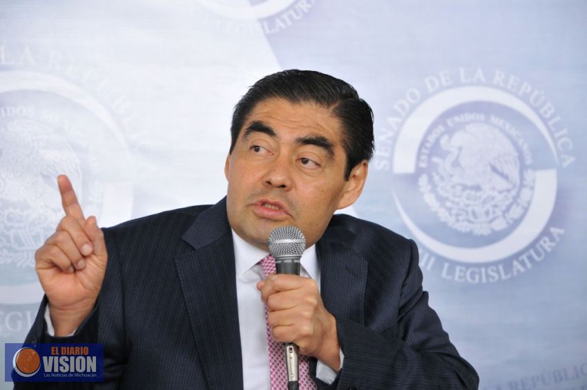 Tras 23 años, Barbosa anuncia su renuncia al PRD