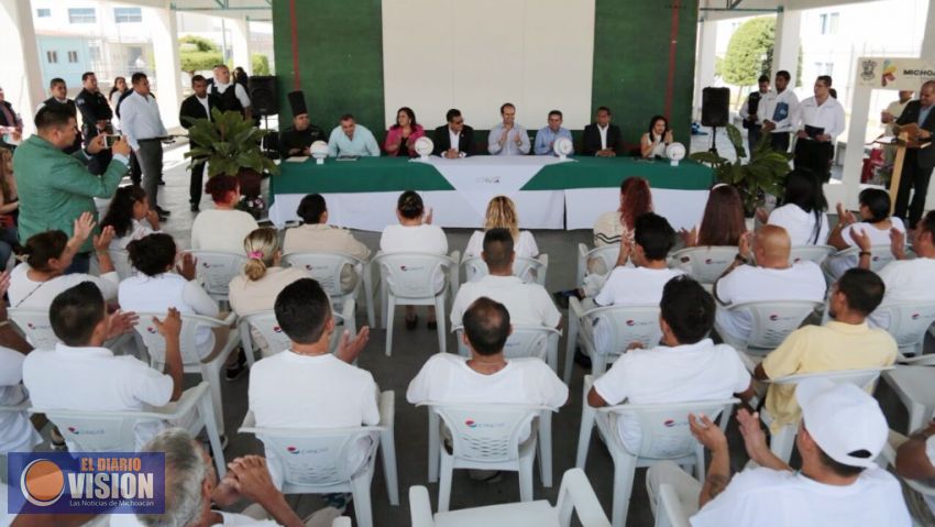 Atestigua SSP reconocimientos a internos de La Piedad