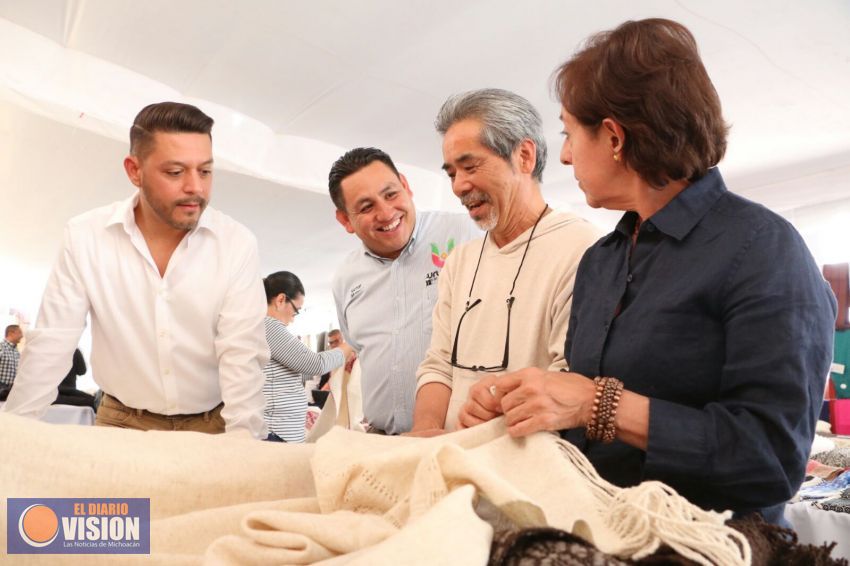 Superó 57º Concurso Estatal de Artesanías número de piezas y de artesanos del certamen del año 2016