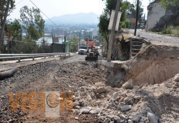 Rehabilitan calle Mozart con 700 metros de tuberías