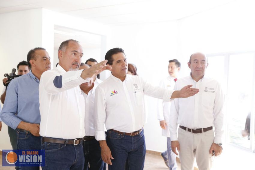 Inaugura Gobernador Centro Comunitario de Zamora