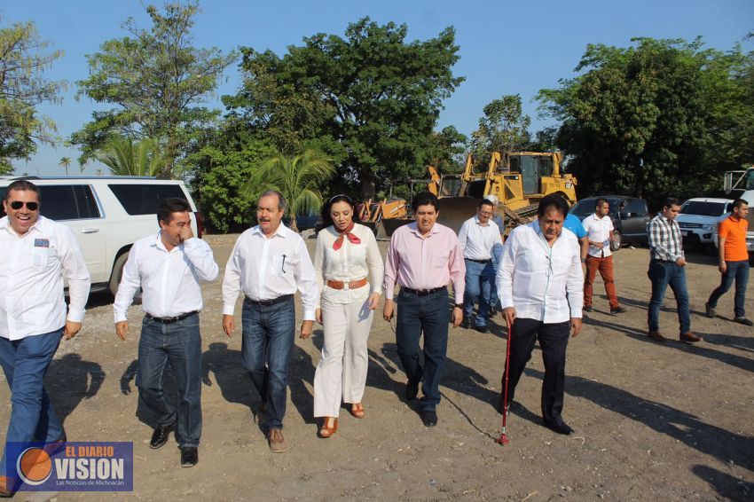 Supervisan diputados del PRI construcción de Ciudad Mujer en Múgica