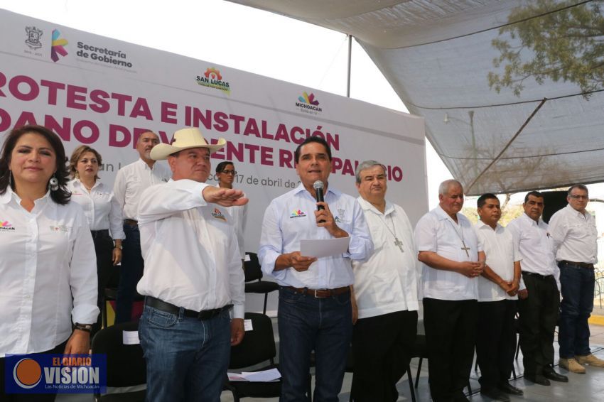 Instala Gobernador Comité Ciudadano en Vicente Riva Palacio